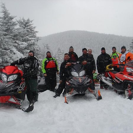Lake Parlin Lodge & Cabins West Forks Экстерьер фото