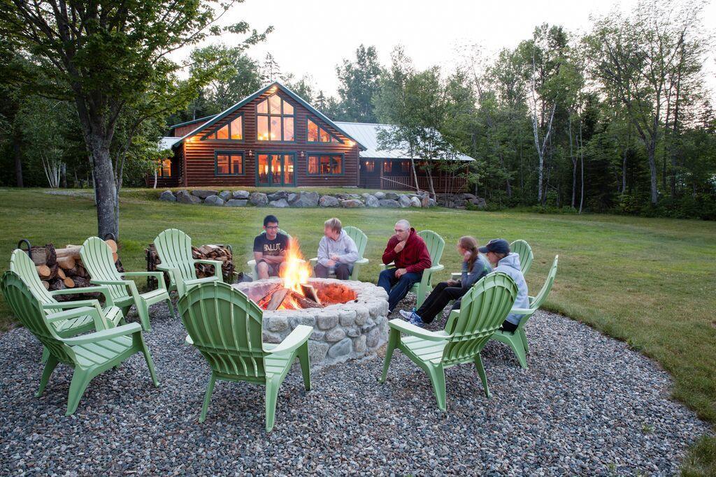Lake Parlin Lodge & Cabins West Forks Экстерьер фото