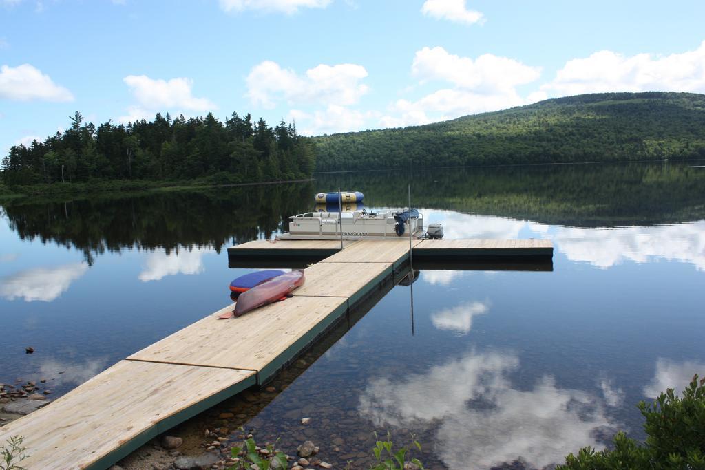 Lake Parlin Lodge & Cabins West Forks Экстерьер фото