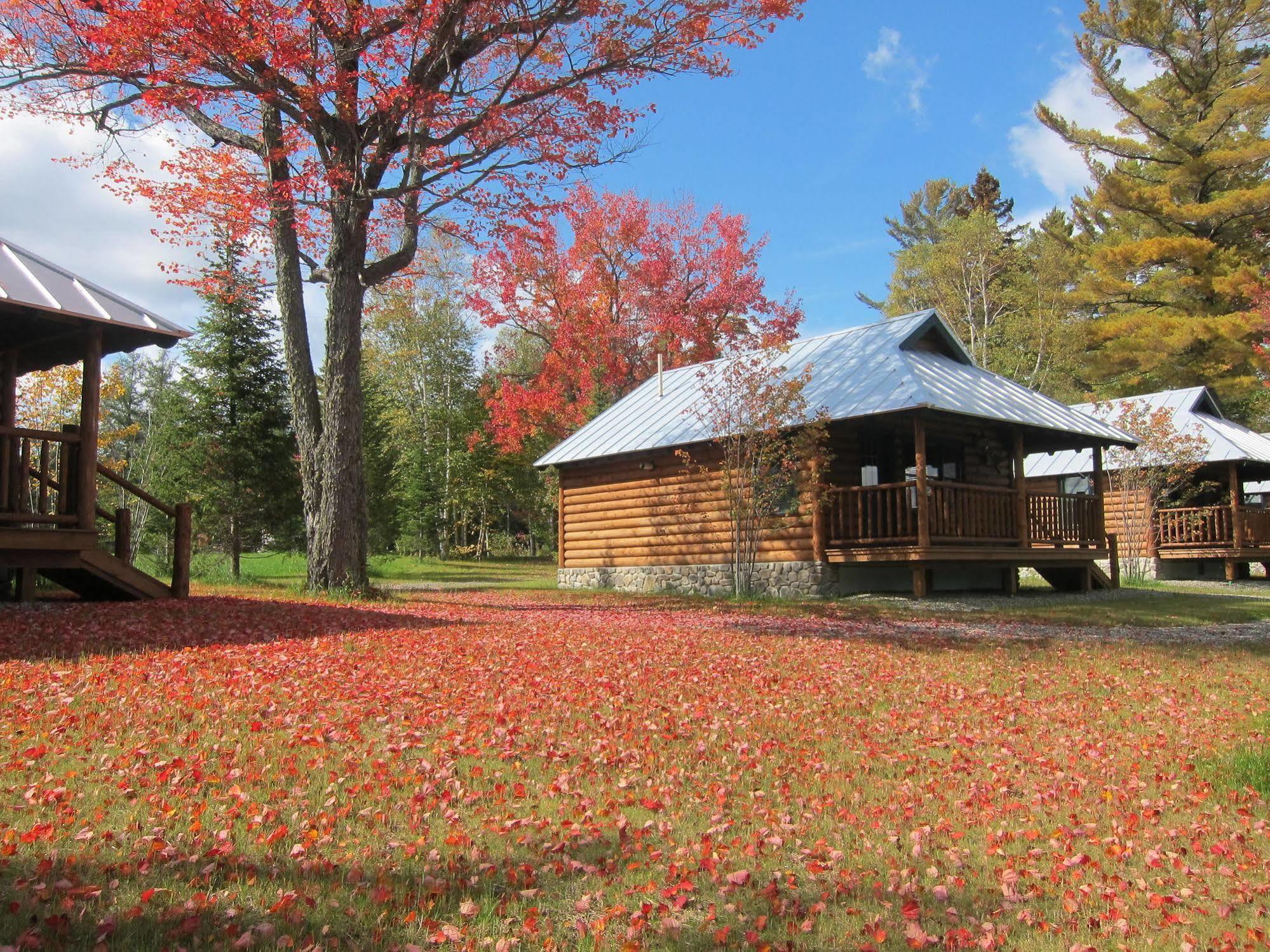 Lake Parlin Lodge & Cabins West Forks Экстерьер фото